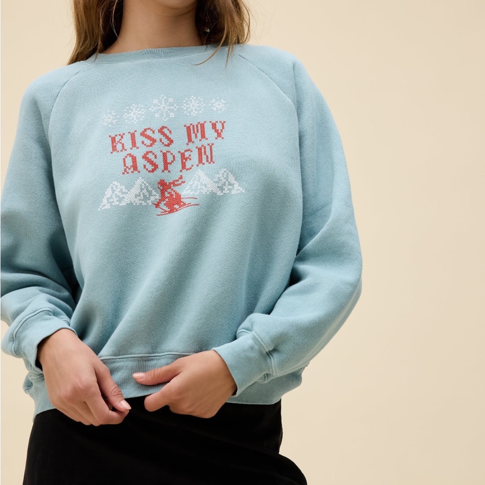 NWT Daydreamer Kiss My Aspen Shrunken Crew